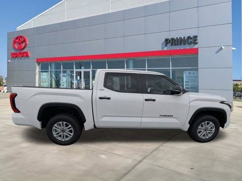 New 2026 Toyota Tundra SR5 AWD/4WD image 3