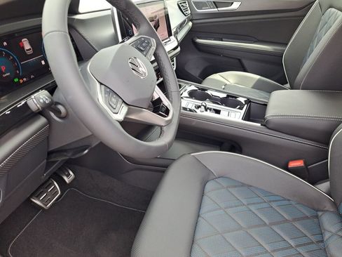 New 2026 Volkswagen Atlas Cross Sport SEL Premium R-Line image 18