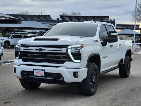 Used 2024 Chevrolet Silverado 3500 LTZ w/ LTZ Plus Package image 3