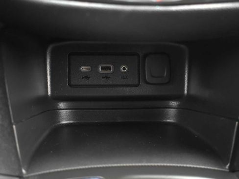 Used 2023 Chevrolet Equinox LT image 20