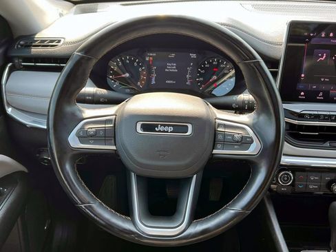 Certified 2022 Jeep Compass Limited w/ Sun and Sound Group image 12