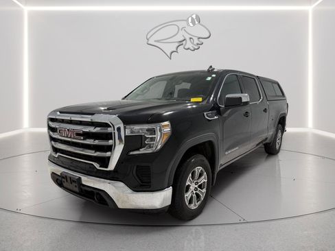 Used 2020 GMC Sierra 1500 SLE w/ SLE Value Package image 3