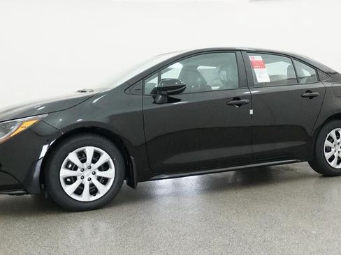 New 2026 Toyota Corolla LE FWD image 18