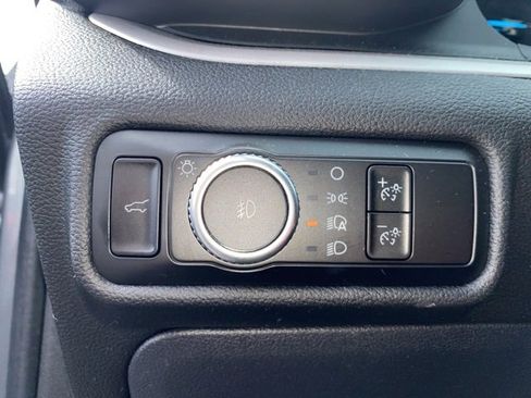 Used 2023 Ford Explorer XLT w/ Equipment Group 202A image 17