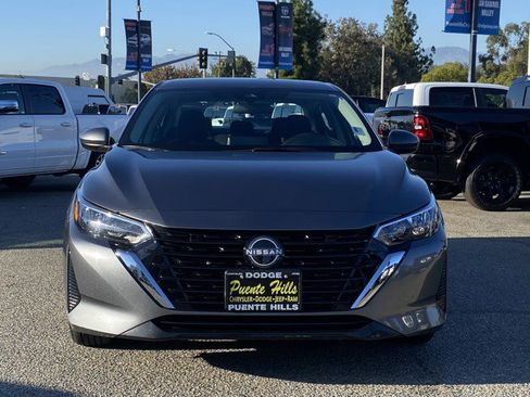 Used 2024 Nissan Sentra SV image 2