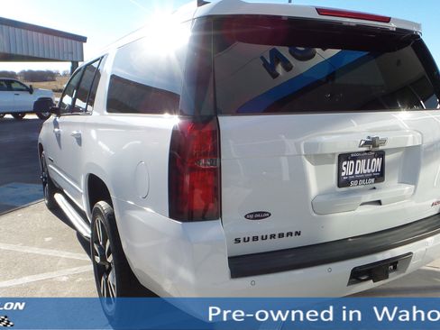 Used 2019 Chevrolet Suburban Premier image 3