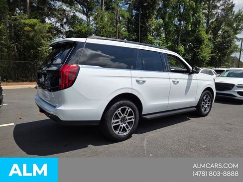 Used 2025 Ford Expedition Active AWD/4WD image 13
