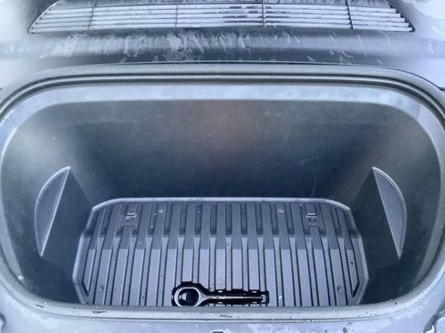 Used 2023 Tesla Model Y Long Range AWD/4WD image 8