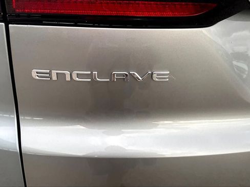 Used 2025 Buick Enclave Preferred FWD image 30