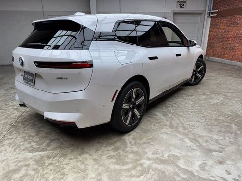 New 2026 BMW iX xDrive45 image 5
