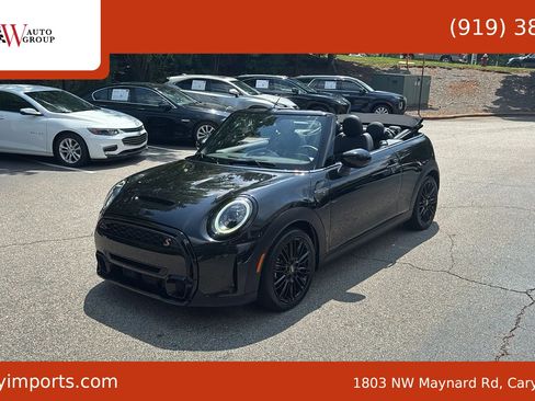 Used 2023 MINI Cooper S FWD image 1