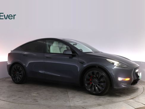 Used 2023 Tesla Model Y Performance AWD/4WD image 14