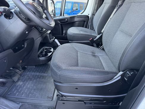 Used 2024 RAM ProMaster 2500 w/ Safety Group image 14
