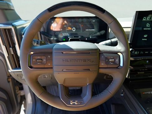 New 2026 GMC Hummer EV 4x4 Crew Cab image 11