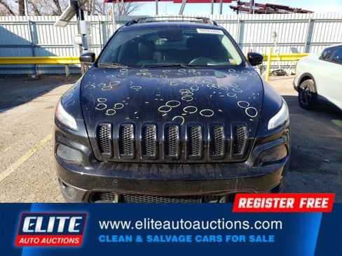 Used 2018 Jeep Cherokee Limited w/ Technology Group image 10