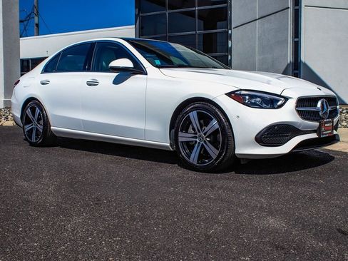 Used 2025 Mercedes-Benz C 300 4MATIC Sedan image 3
