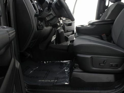 Used 2024 RAM 2500 Big Horn w/ Bed Utility Group image 15