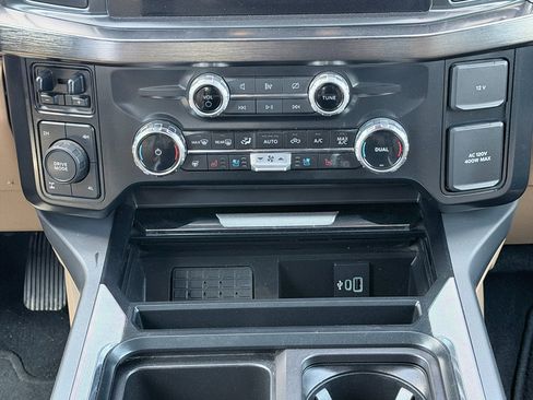 Used 2024 Ford F250 Lariat w/ Chrome Package AWD/4WD image 20