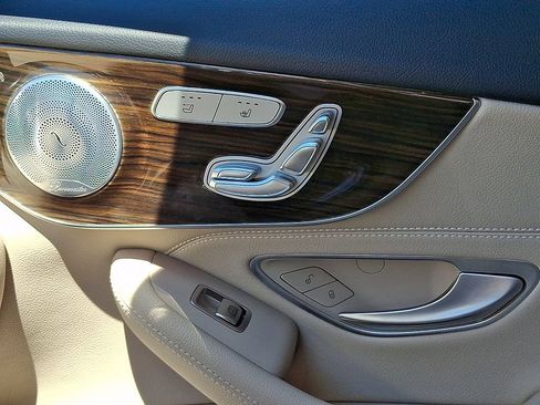 Used 2020 Mercedes-Benz C 300 4MATIC Cabriolet w/ Multimedia Package image 25