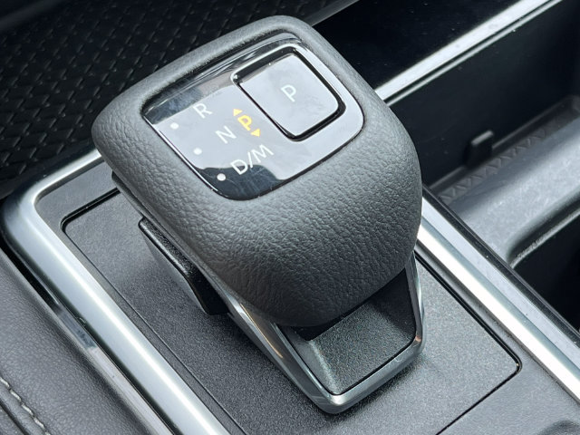 Used 2024 Nissan Pathfinder SV AWD/4WD image 27