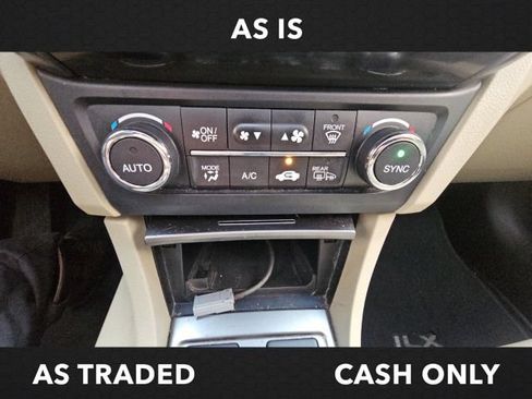 Used 2014 Acura ILX w/ Technology Package FWD image 31