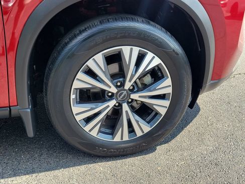 Used 2023 Nissan Rogue SV AWD/4WD image 6