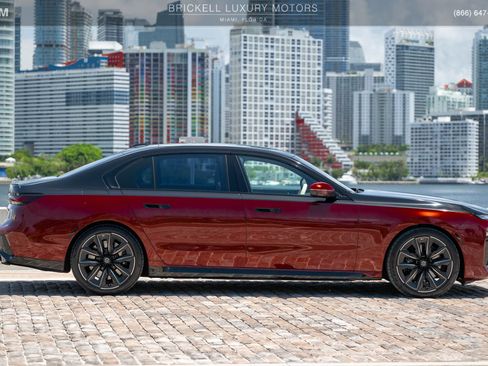 Used 2023 BMW 760i xDrive AWD/4WD image 14