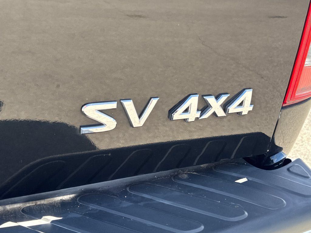 Used 2016 Nissan Frontier SV w/ SV Value Truck Package AWD/4WD image 6
