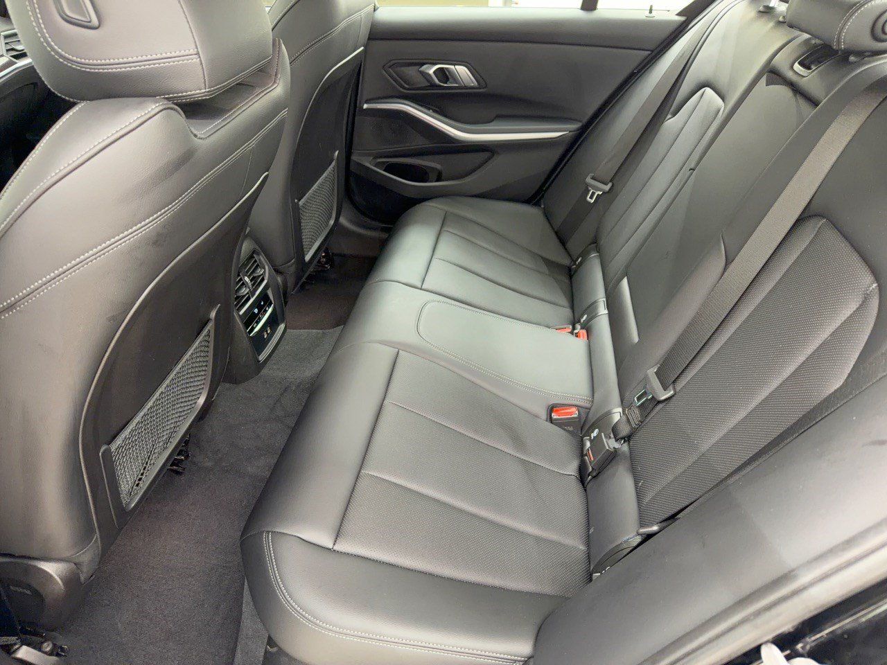 Used 2023 BMW 330i Sedan w/ Parking Assistance Package RWD image 25