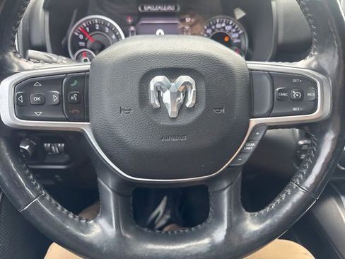 Used 2019 RAM 1500 Big Horn AWD/4WD image 32
