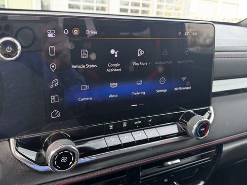 Used 2023 Chevrolet Colorado Z71 image 17