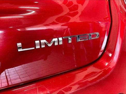 Used 2025 Jeep Compass Limited AWD/4WD image 19