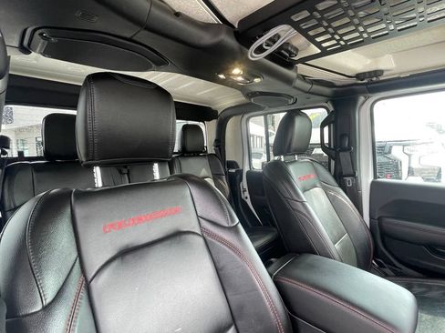 Used 2021 Jeep Gladiator Rubicon AWD/4WD image 29