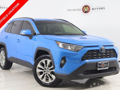 Used 2019 Toyota RAV4 XLE Premium AWD/4WD image 1