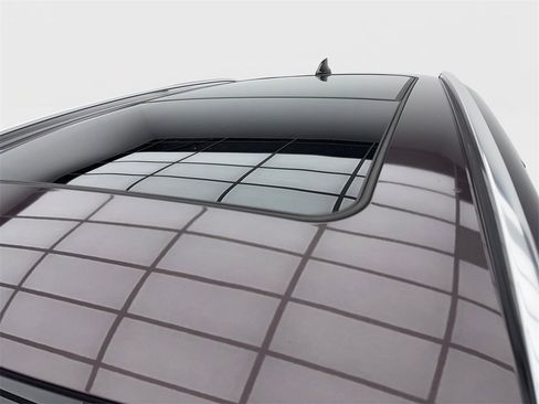 Used 2023 Genesis GV70 2.5T w/ Advanced Package image 12