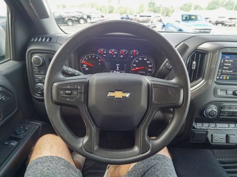 Used 2025 Chevrolet Silverado 1500 W/T w/ WT Value Package AWD/4WD image 16