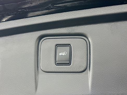 Used 2023 Nissan Murano SL w/ SL Moonroof Package AWD/4WD image 32
