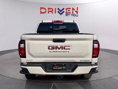 New 2026 GMC Canyon Elevation w/ Convenience Package image 4
