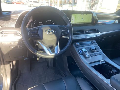 Used 2022 Hyundai Palisade Calligraphy w/ Winter Package image 10