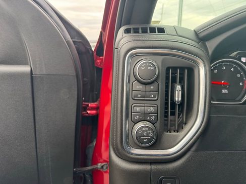 Used 2021 Chevrolet Silverado 1500 High Country image 11