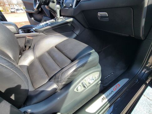 Used 2017 Porsche Macan GTS w/ Premium Package Plus image 50