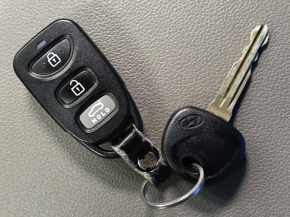 Used 2020 Hyundai Elantra SEL FWD image 32