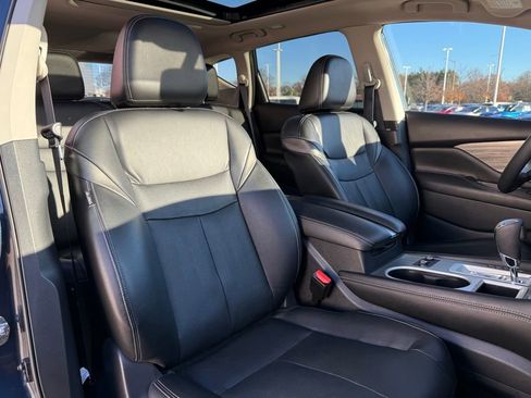 Used 2018 Nissan Murano Platinum w/ Cargo Package image 35