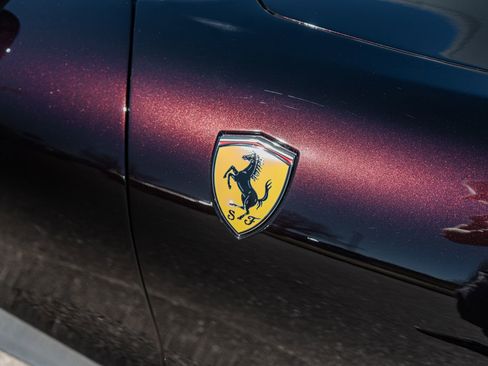 Used 2024 Ferrari Roma Spider image 17