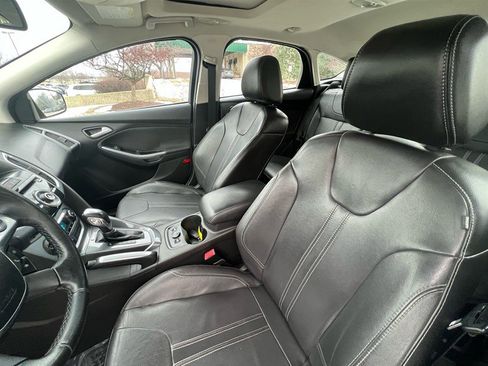 Used 2012 Ford Focus Titanium image 40