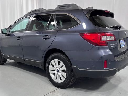 Used 2017 Subaru Outback 2.5i Premium AWD/4WD image 7
