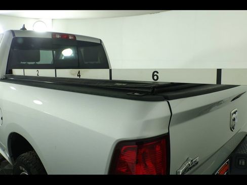 Used 2018 RAM 1500 Big Horn AWD/4WD image 11