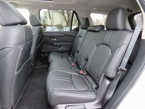 New 2026 Honda Pilot Touring image 15