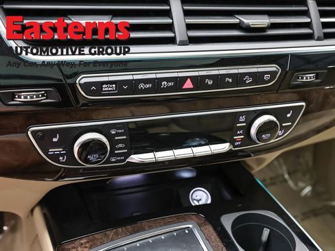 Used 2019 Audi Q7 3.0T Prestige w/ Prestige Package AWD/4WD image 20