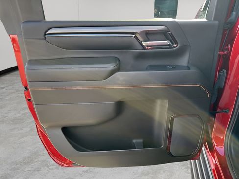 Used 2024 GMC Sierra 2500 AT4 w/ AT4 Premium Plus Package image 17